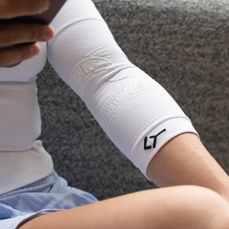 Floky Elbow Support Premier Padel (2).webp
